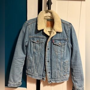 Authentic Levi’s Sherpa Trucker Denim Jacket